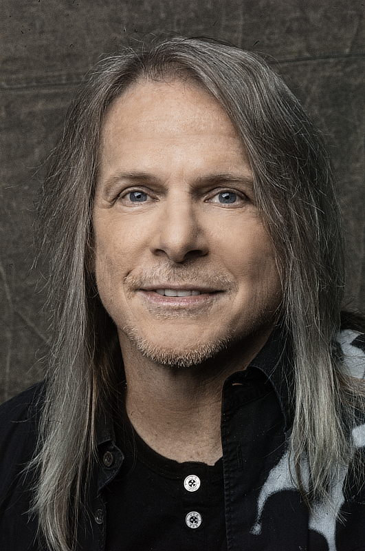 Steve Morse; photo © Jim Rakete; image courtesy of kayos Productions