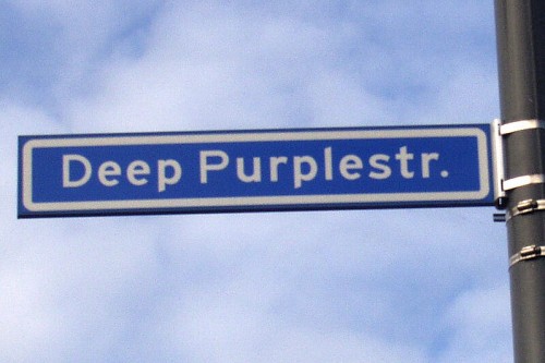 Deep Purplestraat street sign