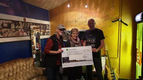 Roger Glover + ??? + Ralf Schmidt with proceeds of the exhibition